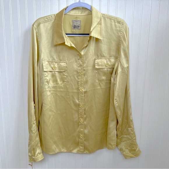 GO BY GO SILK Tops - GO by GoSilk Light Chartreuse Yellow/Green 100% Silk Button Up Blouse Size XL
